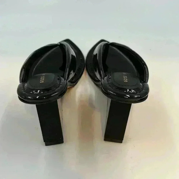 🆕 NWT, Good American shoe bag and box size 5 black patent leather thong … - Picture 4 of 12